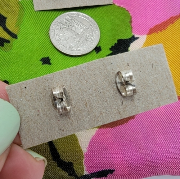 vintage Y2K | dopamine happy cows + gold glitter heart post earrings - Picture 5 of 7